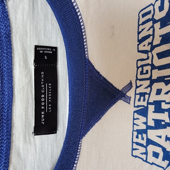 New England Patriots Blue and White Long Sleeve Shirt - Picture 2 of 3